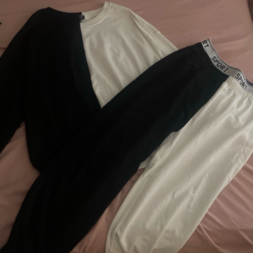 SHEIN Black and White Curve Top